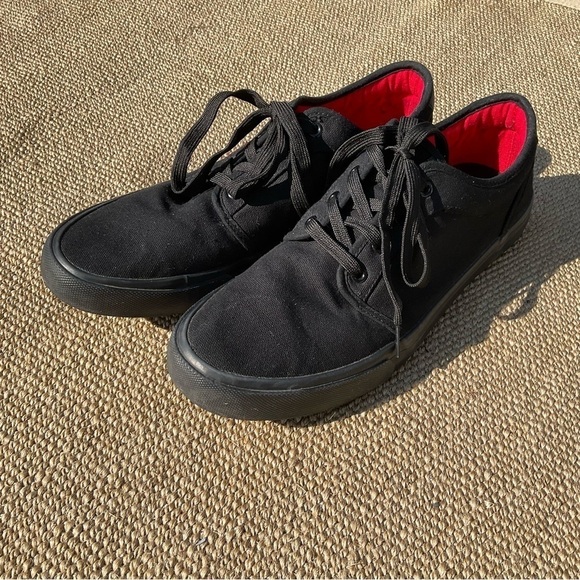 Amnesia Shoes Men’s Canvas Skate Sneakers Black Red Size 11 - Picture 3 of 7